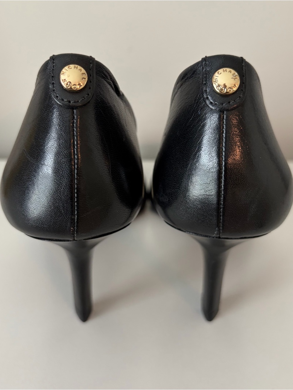 NWOT Michael Kors Wendy Black Leather Pointed D'Orsay Pumps - Picture 3 of 8
